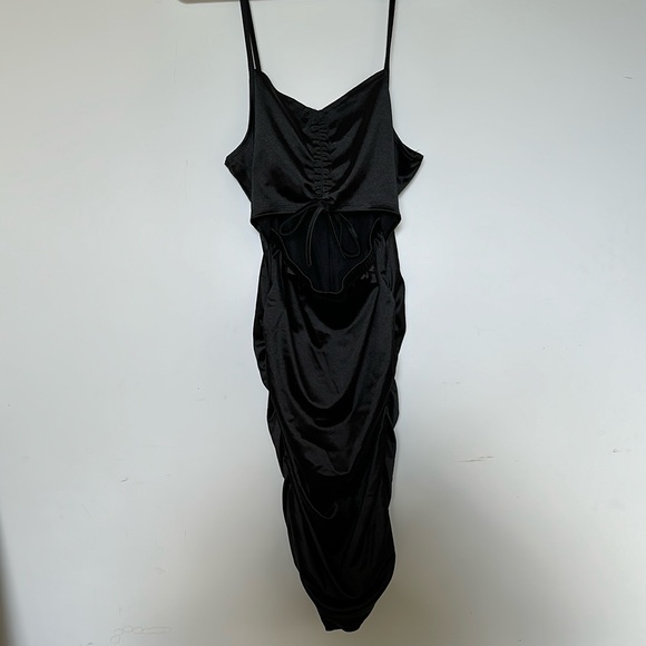 Black ruched dress - Picture 1 of 3